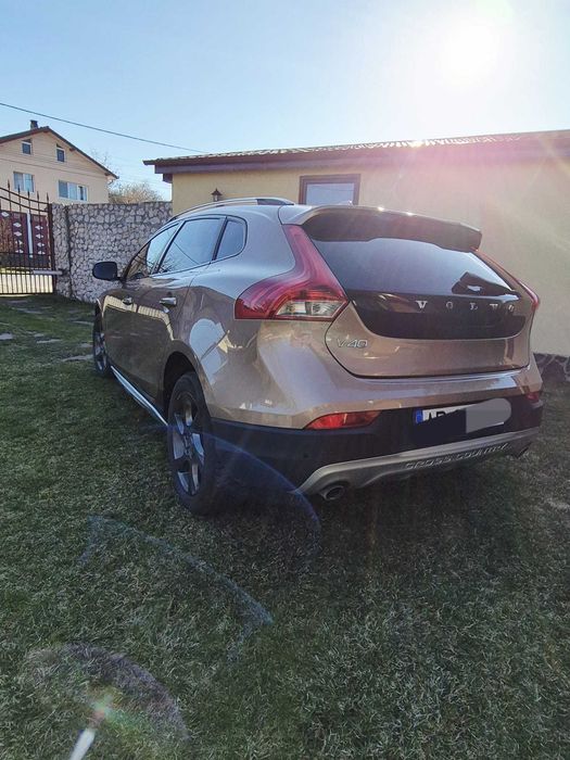 VOLVO V40 2013 — imagine 4