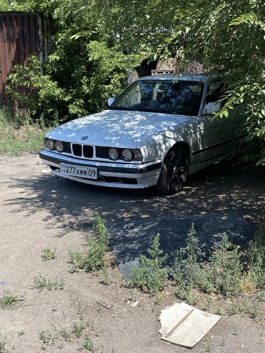 Продам бмв BMW e34 м50б20