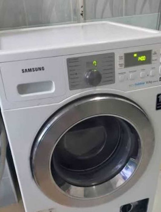 Продаётся стиральная машина SAMSUNG