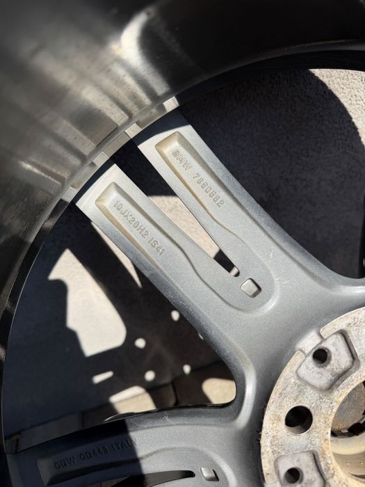 Jante aliaj Bmw r20 in doua dimensiuni