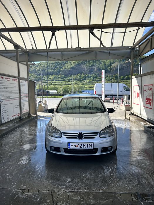 Volkswagen Golf 5  2.0 tdi 140cp BKD
