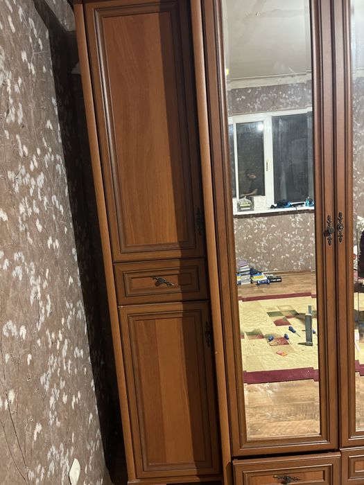 Шифонер коричневый с тумбой