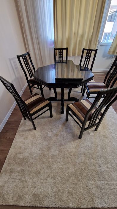 Трапезна маса и столове комплект