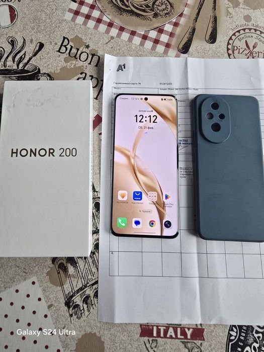 Honor 200 12/512GB.  Гаранция