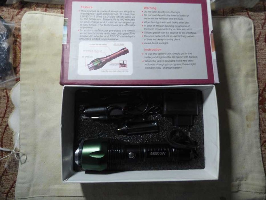 Lanterna tactica Digital Flashlight