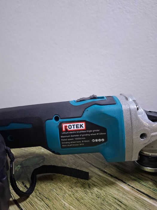 Set Bormasina cu Percutie+Polidisc  Profesional ROTEK