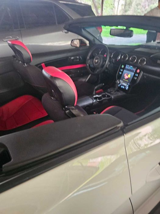 Ford mustang sotiladi!!!