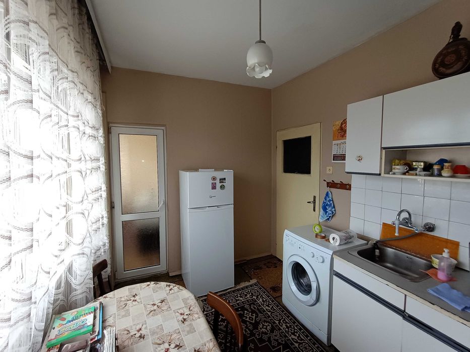 Продава се Тристаен апартамент в Добрич, Дружба 3 - 94 кв.м за 353 €/кв.м - Снимка #6