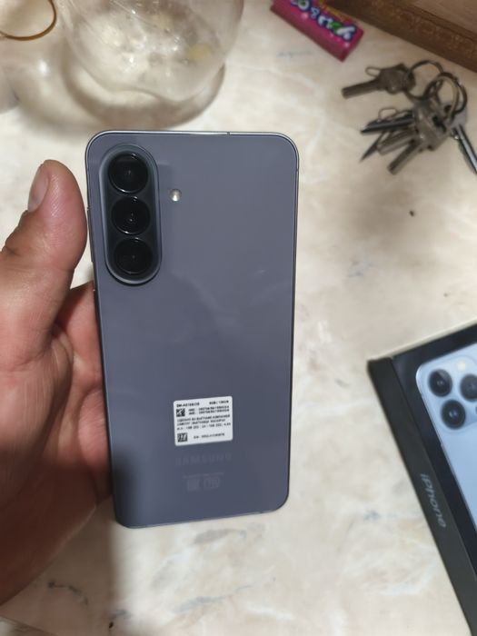Samsung A57 yangi