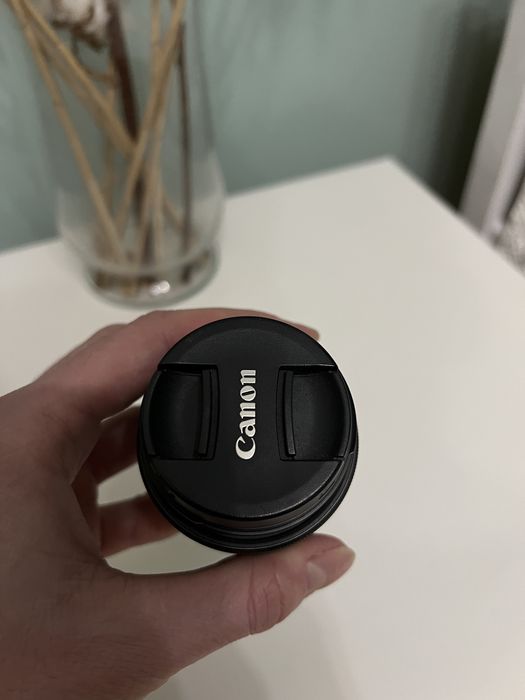 Обектив Canon EF-M 15-45mm f/3.5-6.3