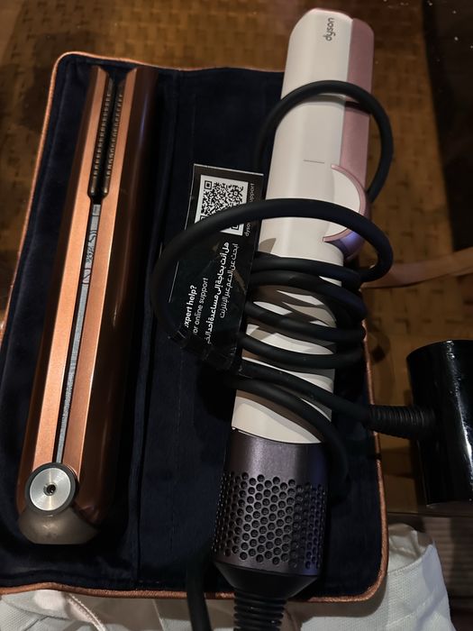 Продается утижок и выпрямитель DYSON
