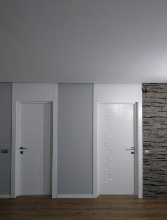 Montaj uși metalice, interioare și plinta