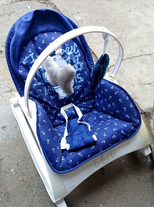 Бебешки шезлонг до 1 година