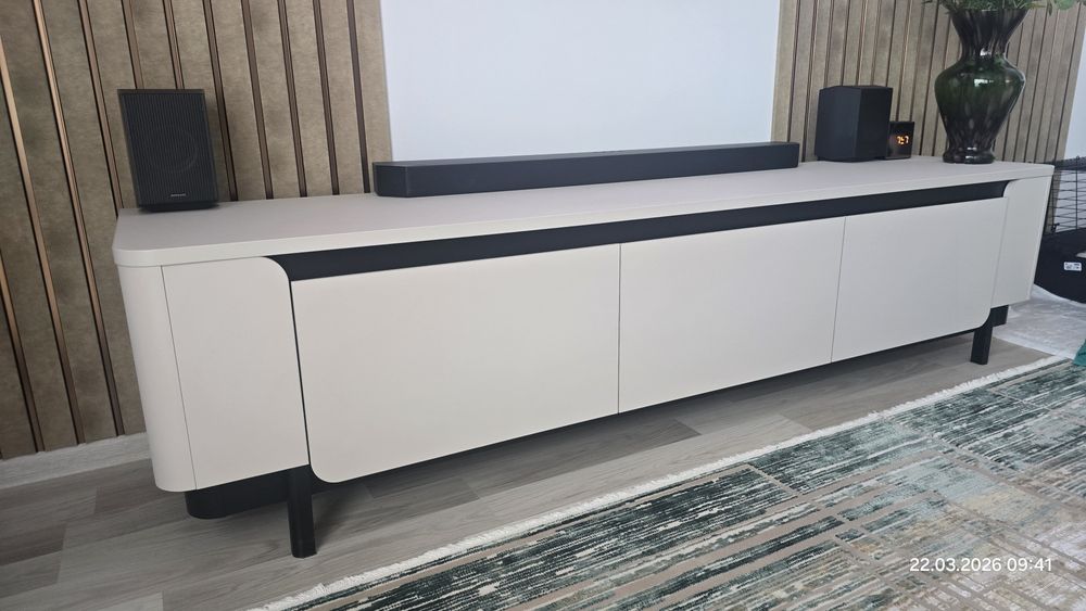 Comoda tv de vanzare