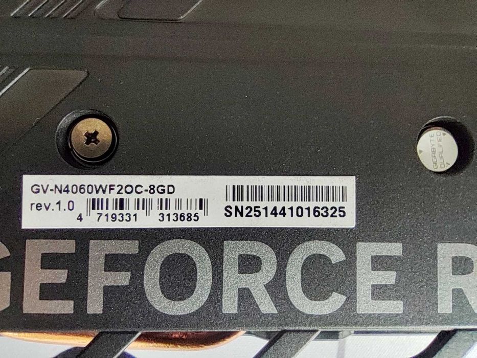 Видеокарта GIGABYTE RTX 4060 Windforce OC 8Gb