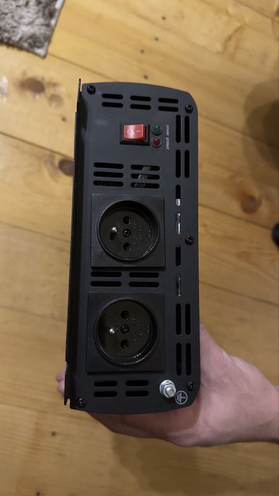 Invertor Volt 24v-230v 2500w/5000w SINUS PUR