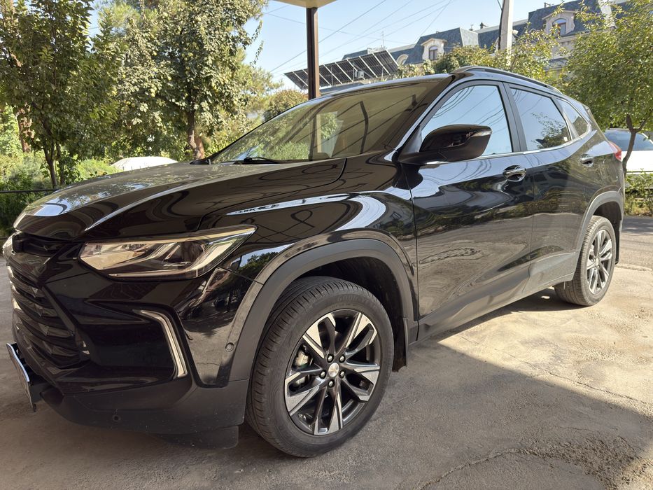 Tracker 2 Premier, 2023 год выпуска, 49.000 км пробег, некрашена