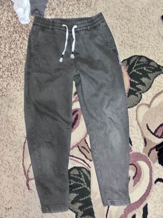 Джинсы/брюки.