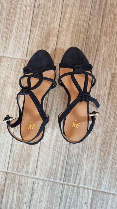 Сандали на платформа H&M