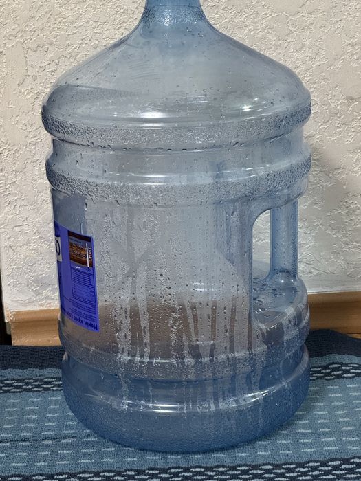 Емкость для  питевой воды 19- литров