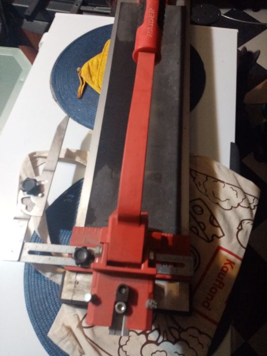 Mașina gresie raider