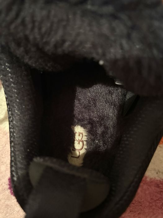 Ghetute negre marimea 39