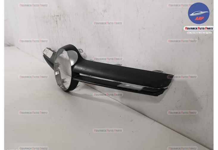 Орнамент Централна Решетка Радиатор оригинален Мерцедес-Бенц / Mercede