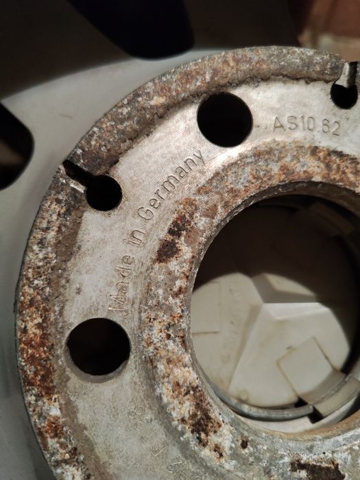 Джанти с гуми и болтове 5x112 16"ET38