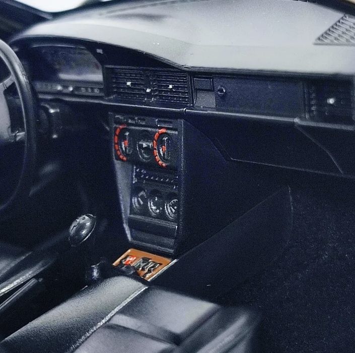 Масштабные модели 1/18