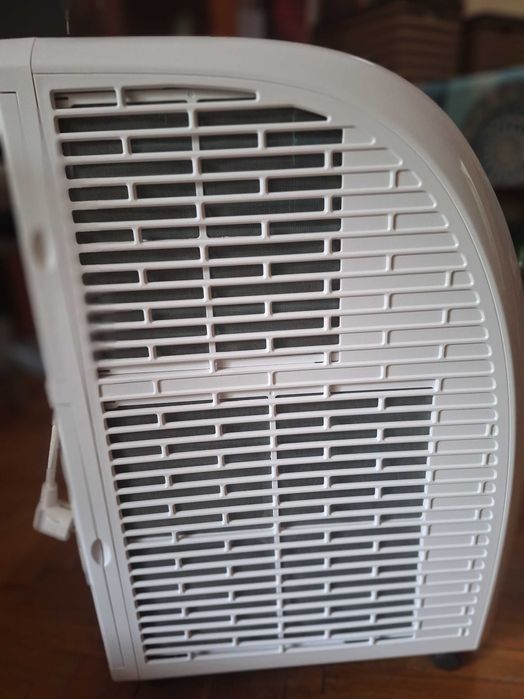 Мобилен климатик Klarstein Metrobreeze Rome 10000 BTU Бяло