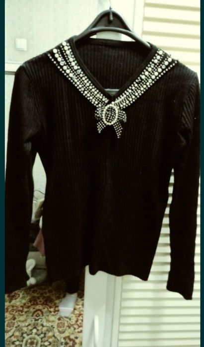 Кофты, водолазки, джемпера, батник очень красивые