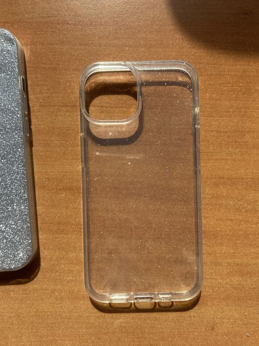 Бляскави калъфи за iPhone 14