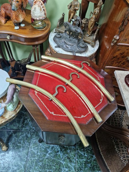 Антикварни английски бронзови закачалки