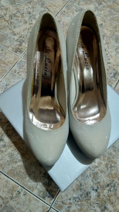 Дамски обувки #39