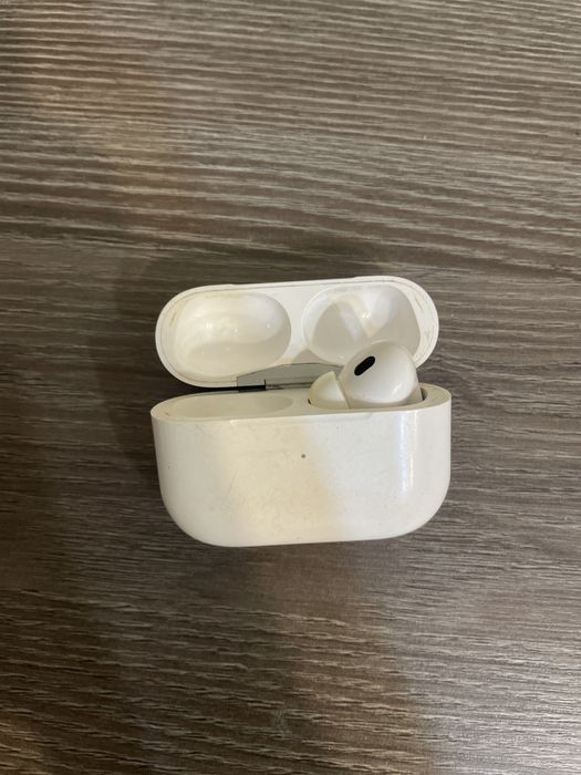 Продам Airpods pro