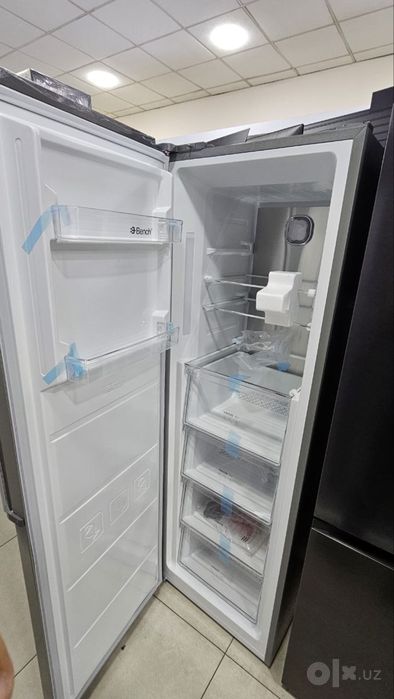 Морозильное камера Bench  BF-UK267BHX No Frost
