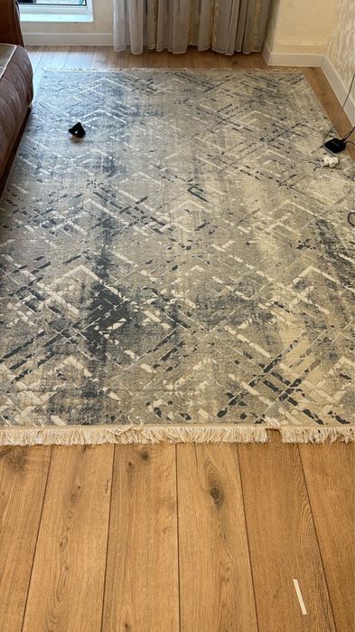 Продам ковер размер 2х3