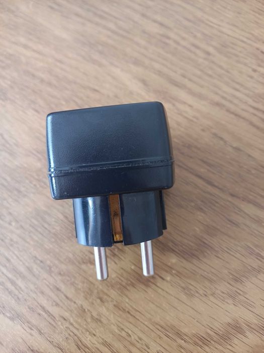 Само през декември за 7 лв. Адаптер към зарядно устройство