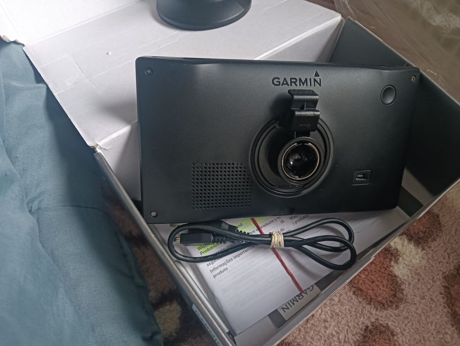 Vând gps auto Garmin