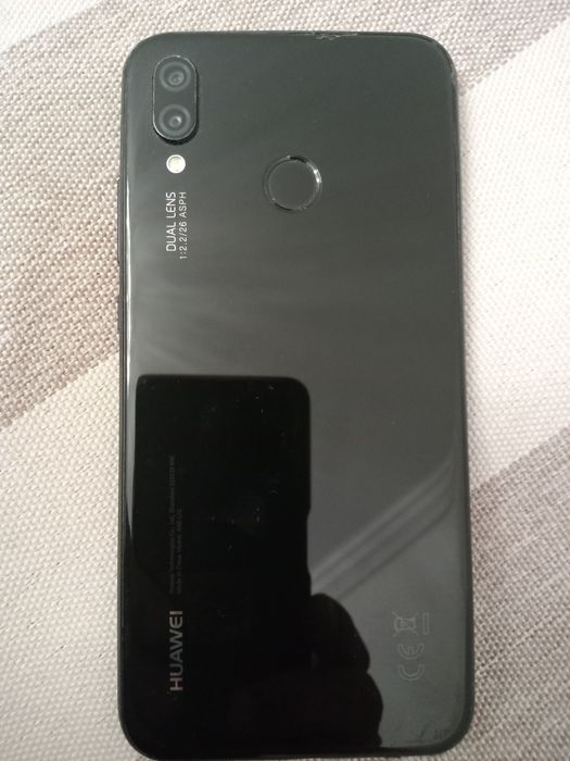 Продам телефон Хуавей