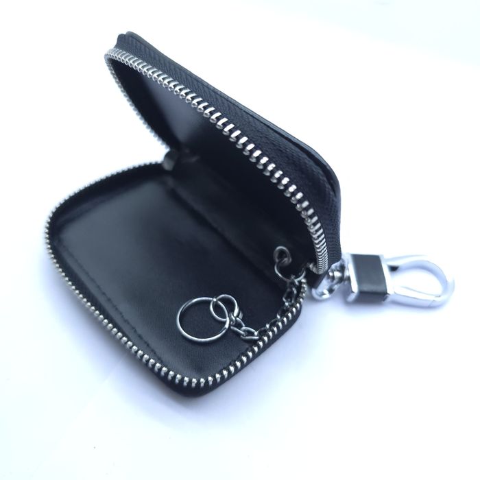 Кожен калъф чантичка за ключове с метално лого