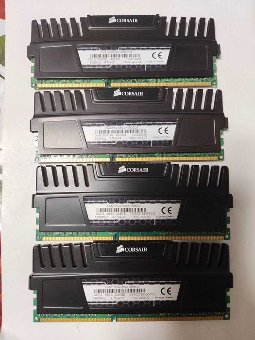 Corsair DDR3 4x8GB Кит