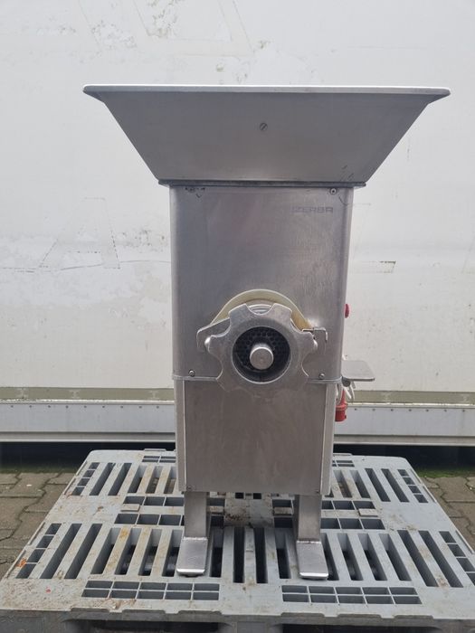 Masina de tocat carne ,malaxor,sprit ,kutter,celula afuma,tumbler