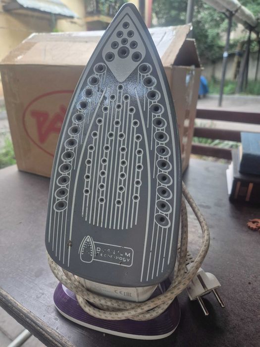 Продам утюг Tefal