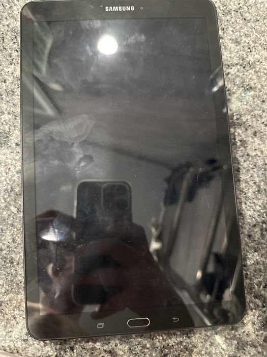 Samsung Tab E planshet