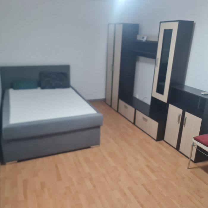 Inchiriez Două apartamente