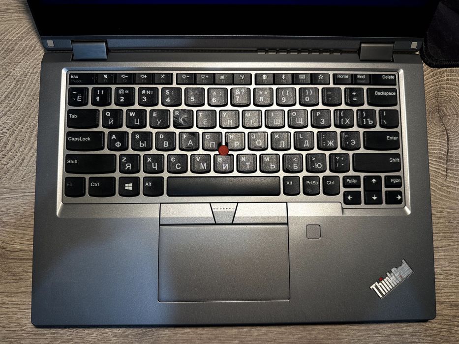 Lenovo ThinkPad Yoga L13 - ноутбук трансформер