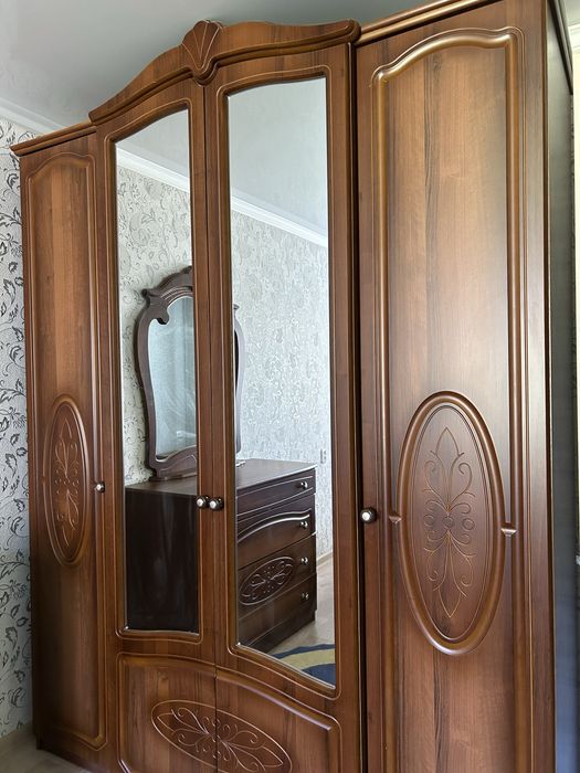 Спальный гарнитур