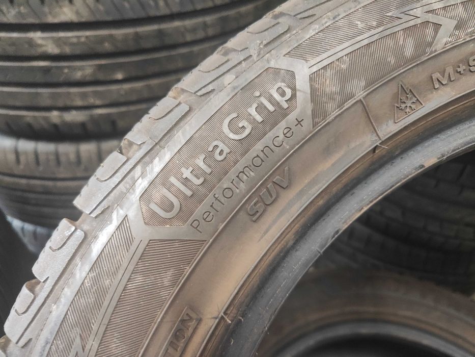 2бр.зимни гуми 225/55/18 Goodyear