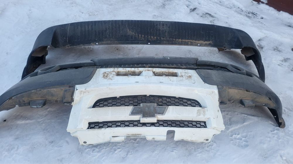 Бампер шевролет нива